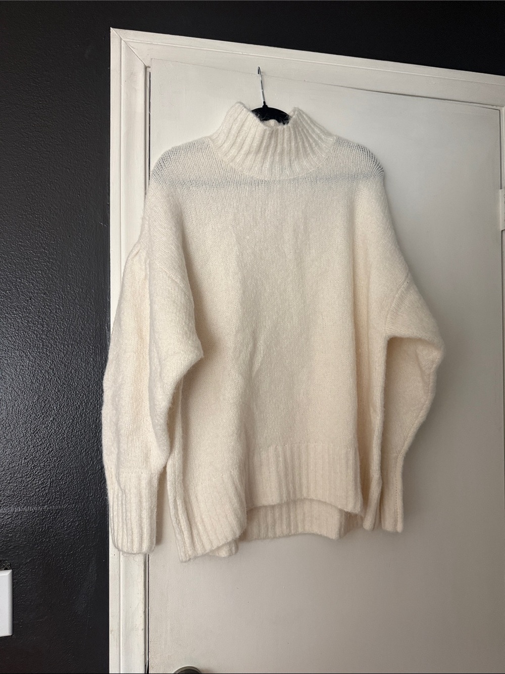 Express Cream Ribbed Turtleneck Sweater